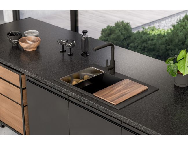 3d Pure G 70 pomivalno korito z odcejalno površino Black Edition z dodatki na črnem pultu